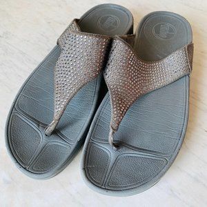 FitFlop Gray Rhinestone Flip Flop Size US 9